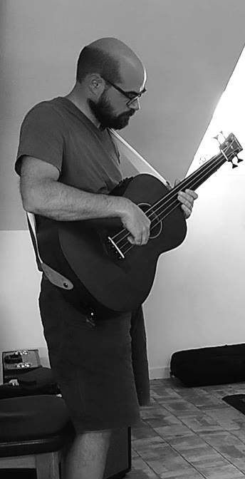 Benji S., Basse, chant